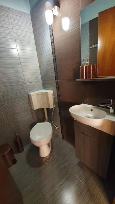 Ferienwohnung Nafplion Quiet Ap 15'Walk From Historical Old Town Exterior foto